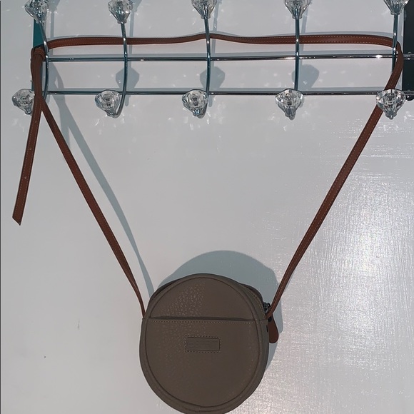 ESPRIT Vintage small round cross body purse - Picture 2 of 7